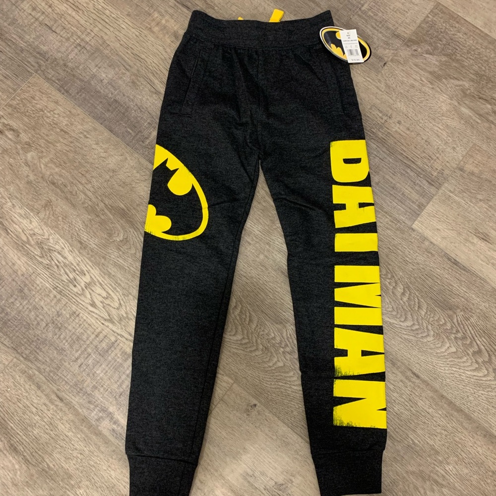 NWT Batman Charcoal Gray Sweatpants